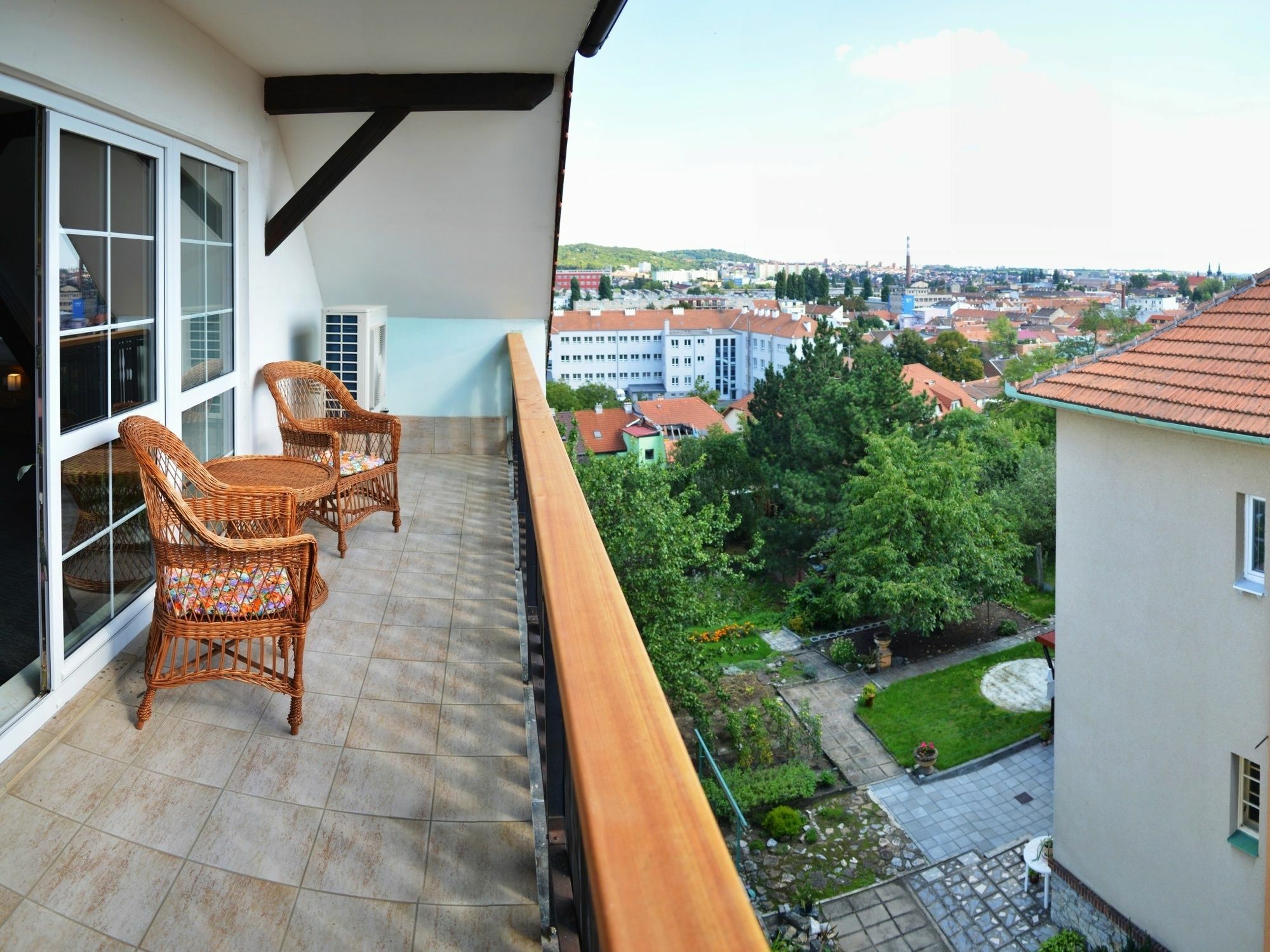 Penzion Bird'S Nest Brno Exteriör bild